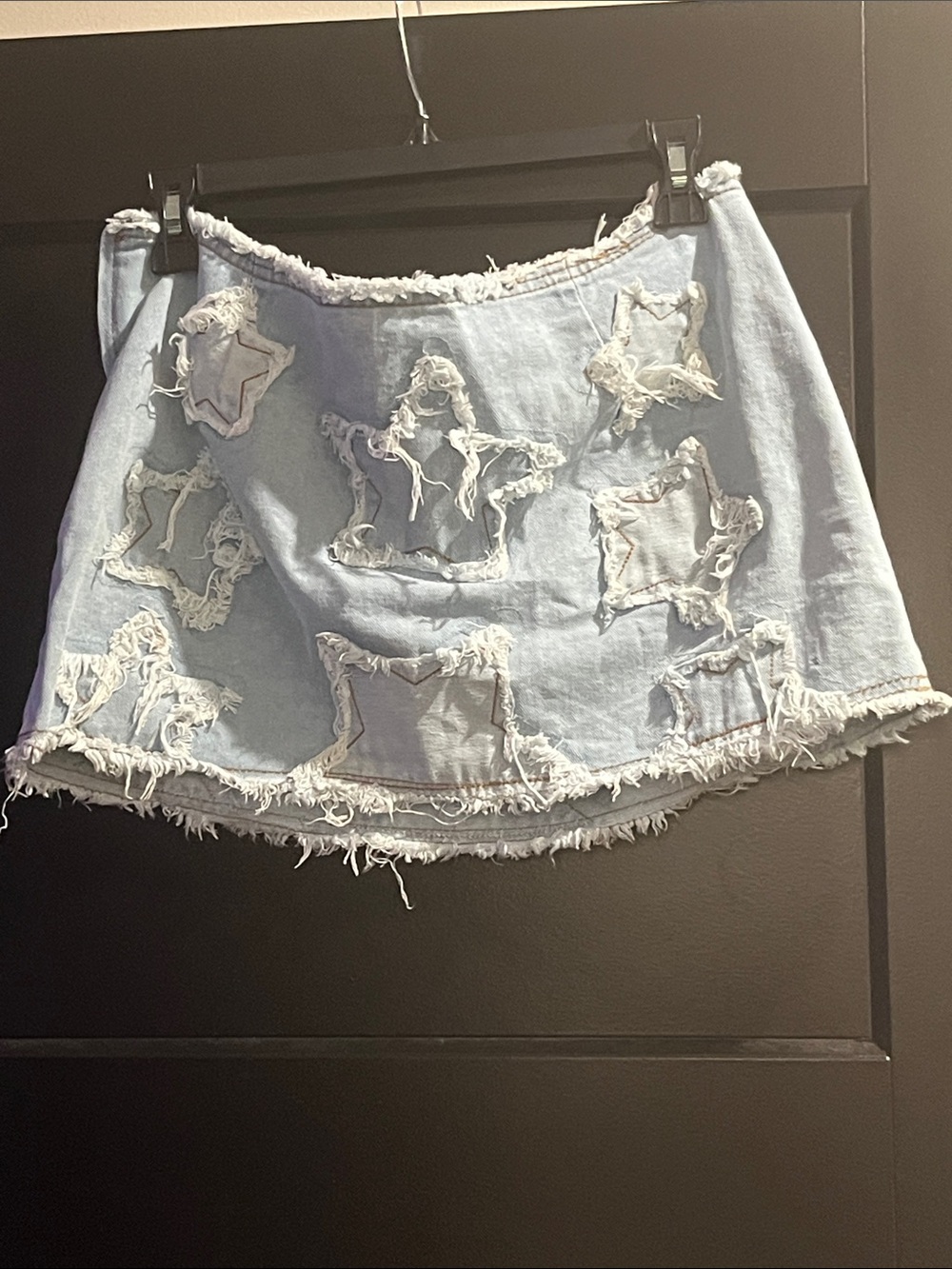 SHEIN Light Blue Distressed Star Appliqué Denim Mini Skirt